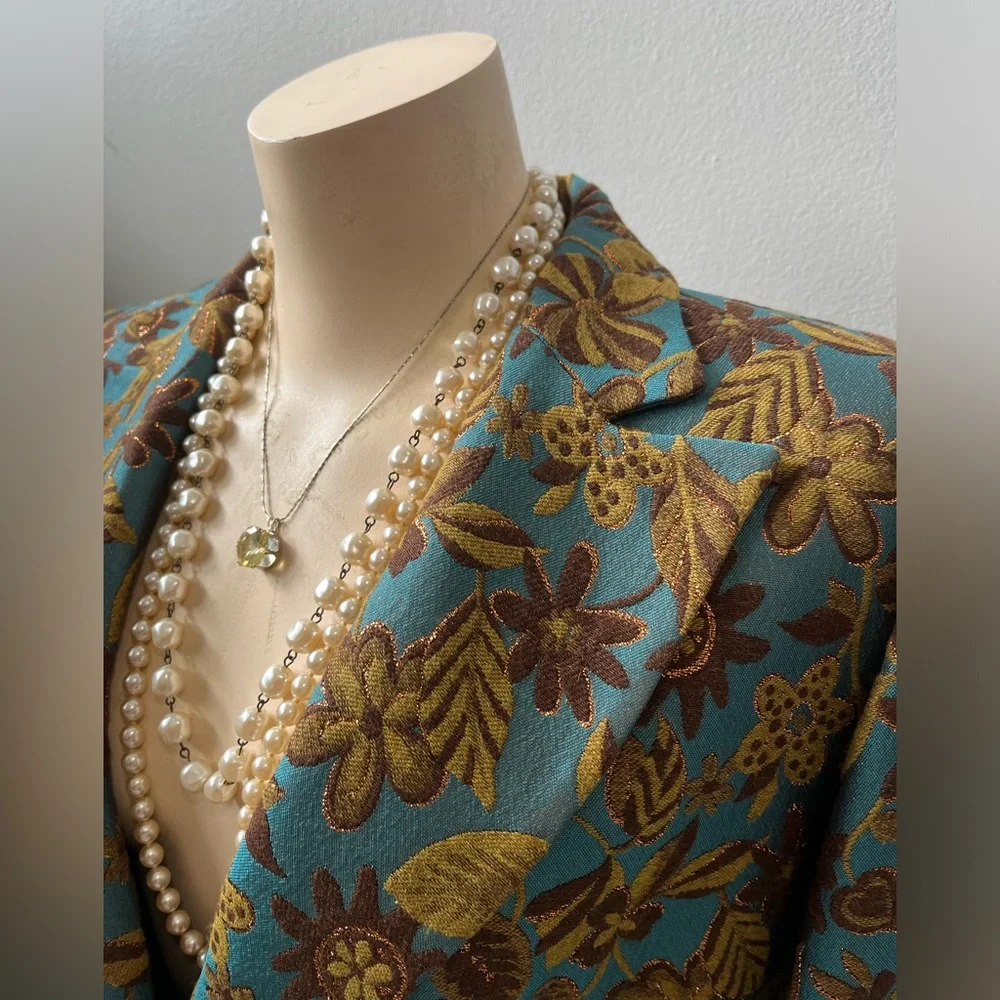 Floral Embroidered Teal Blazer with button closure by Jean Costa made in France - Picture 3 of 10